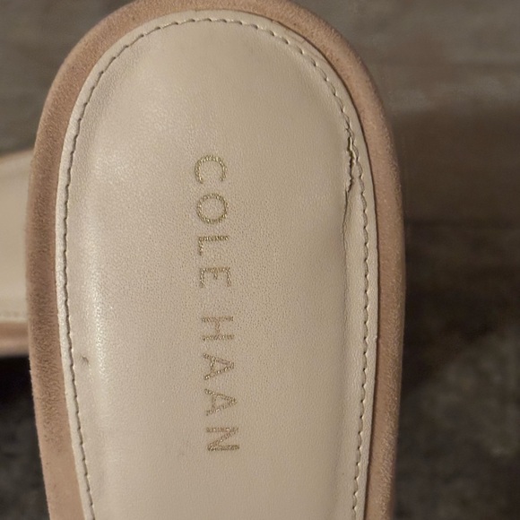 COLE HAAN DANIA BEIGE SUEDE OPEN TOE MULE SIZE 7 - Picture 2 of 7